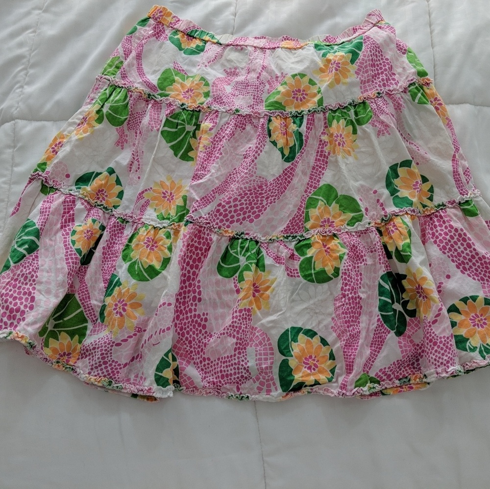 Small Lily Pulitzer skirt in pink and green